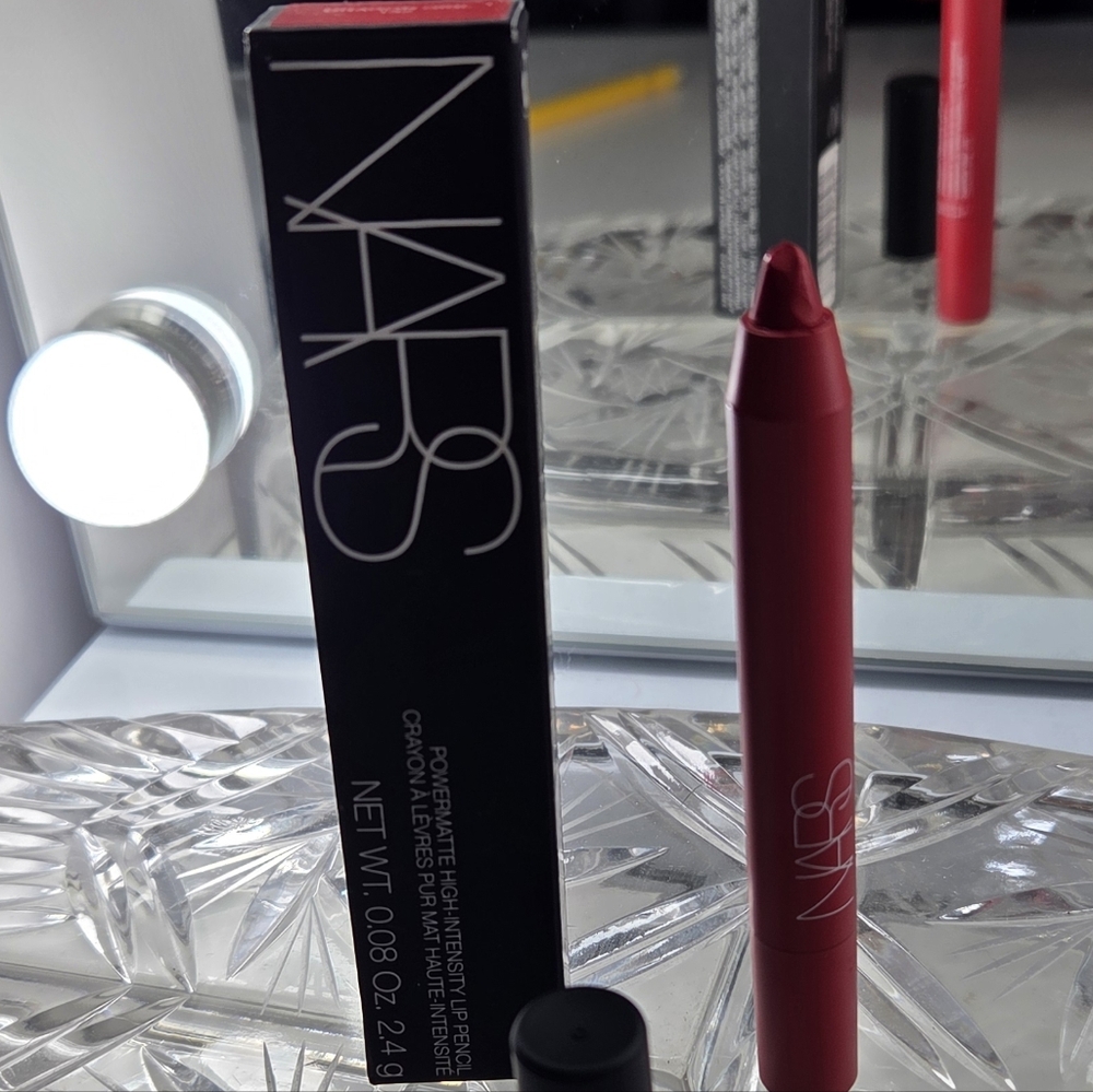 NARS Powermatte Lip Pencil Dragon Girl 132 Full Size NIB - Picture 3 of 4
